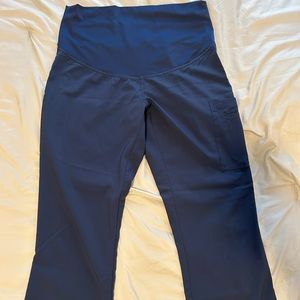 Med Couture maternity scrub pants, size S petite